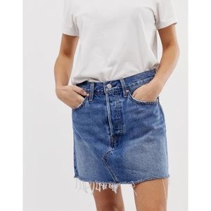 Levi’s Premium Raw Hem Button Up Denim skirt 30